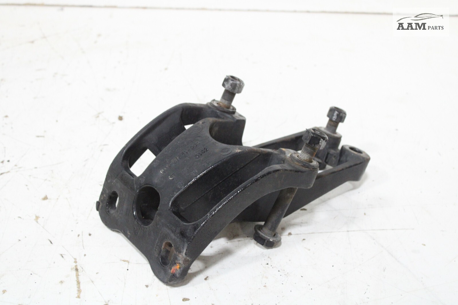 2018-2023 FREIGHTLINER CASCADIA FRONT RIGHT CAB MOUNT BRACKET R18-67961-000 OEM