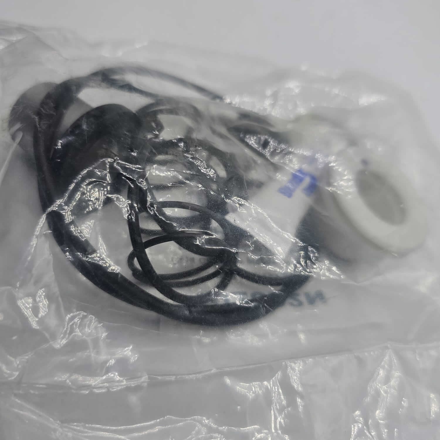 102802N, 1676687C91 R12 R14 Bendix Relay Valve Repair Kit OEM NEW