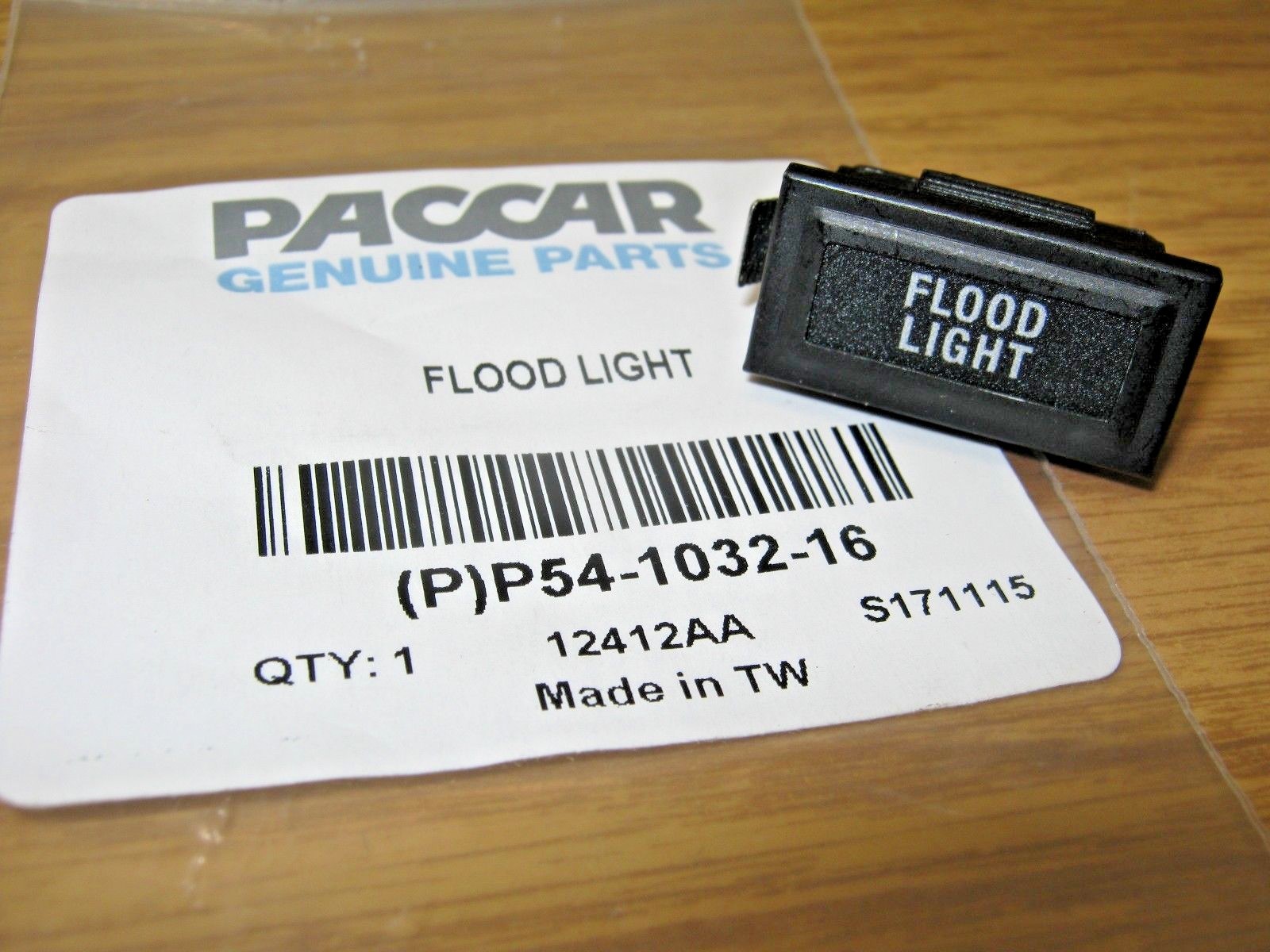 ~NEW PACCAR KENWORTH “FLOOD LIGHT” DASH INSERT INDICATOR LAMP ID~ P54-1032-16