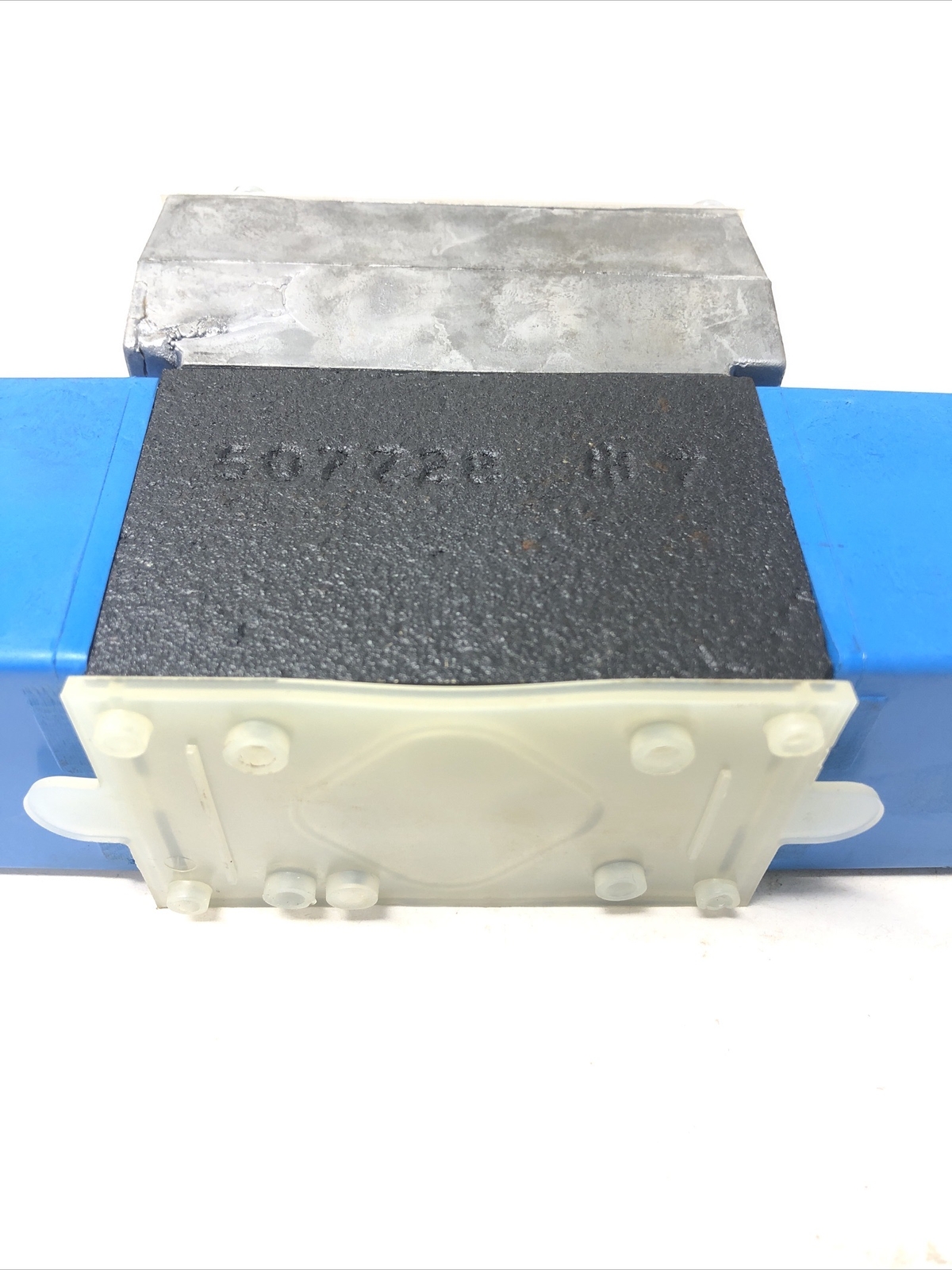 Eaton Vickers DG4V-3S-6C-M-FWL-H5-60-EN21 Directional Control Valve