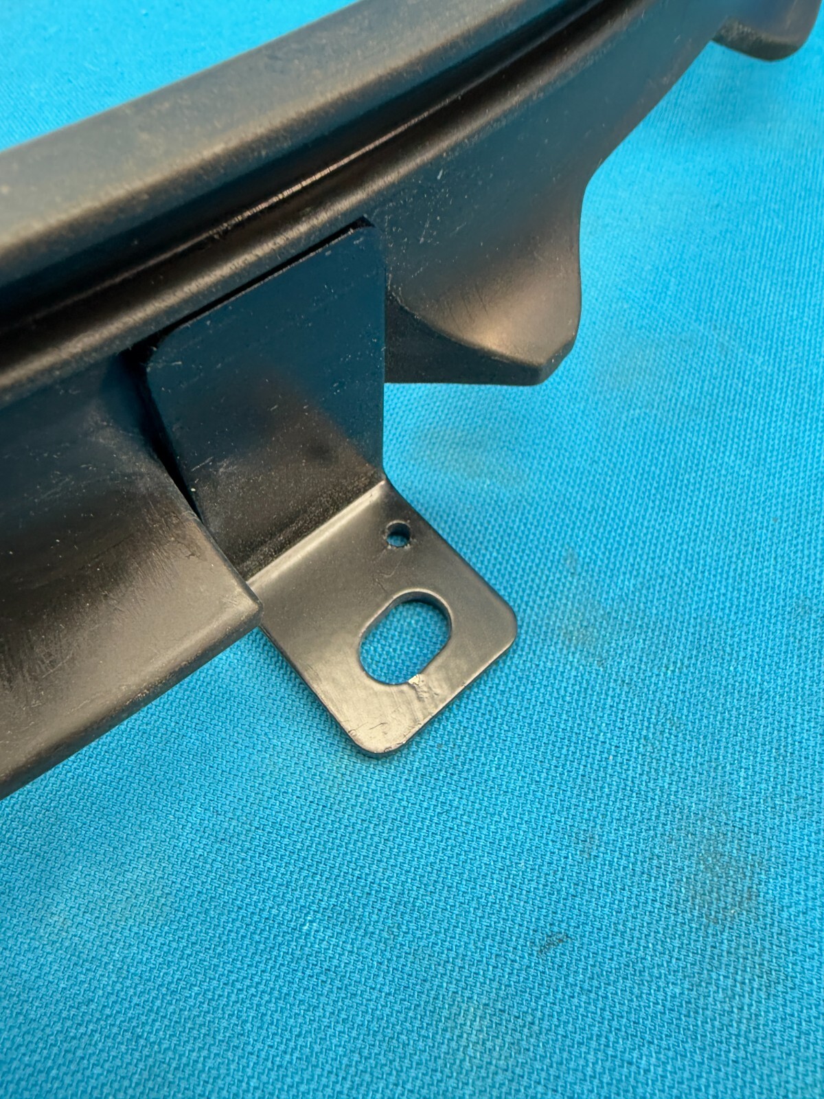 Genuine Paccar F22-1157 Black Fan Ring Shroud Assembly