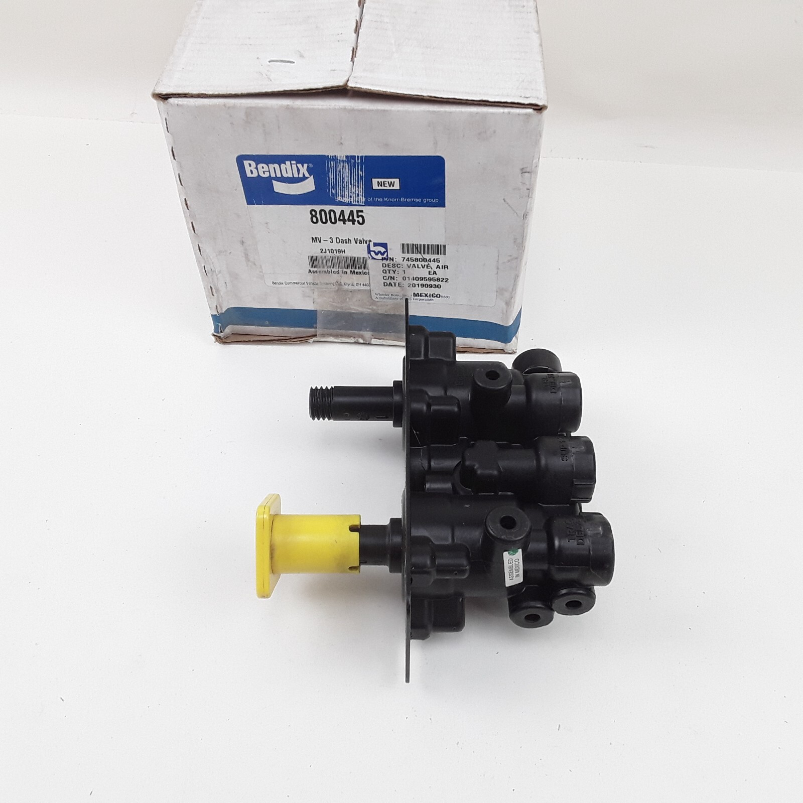OEM Bendix 800445 Mv 3 Truck Air Brake Manifold Control Dash Valve 1/4-18 NPT
