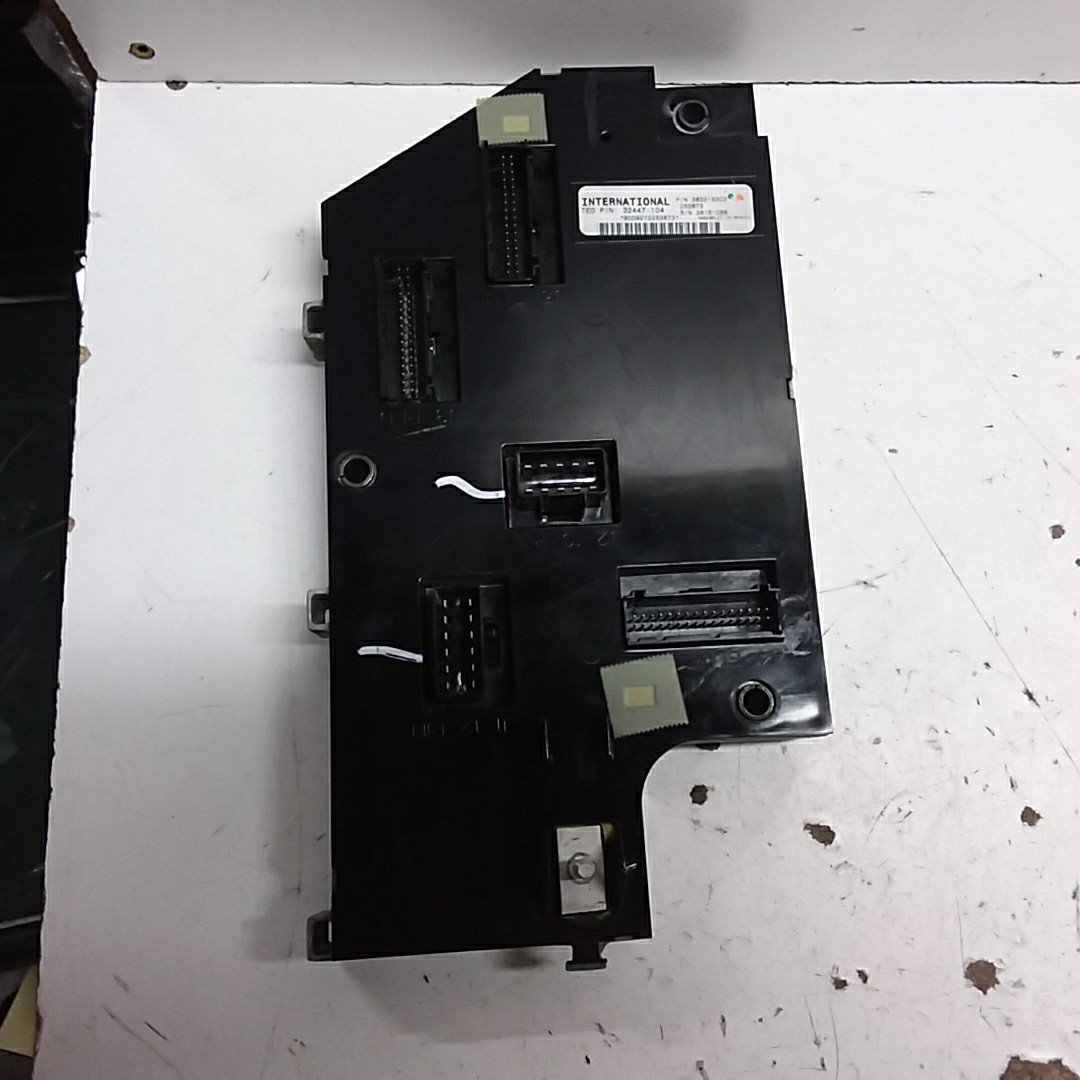 International Body Control Module 3833153C3 Item #3461