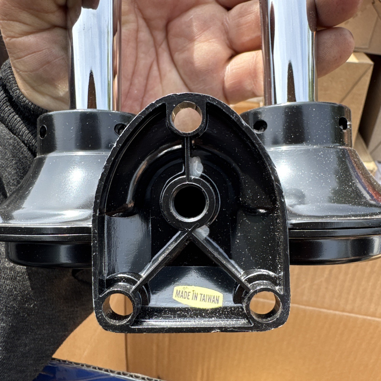 New World American WA1600 Dual 15” Air Horn For Truck / Big Rig