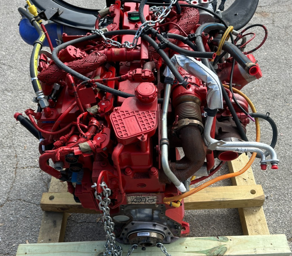OEM Freightliner M2 112 Cummins 8.9L – L9N Engine 300hp 8K Miles on it 2023