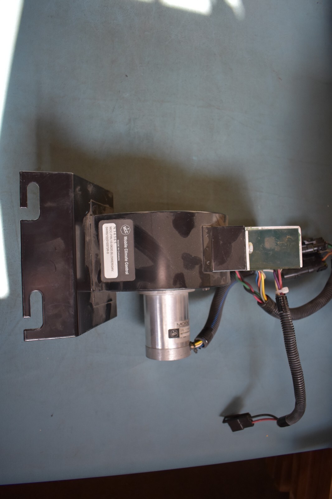 Mobile Climate Control MCC 24V Under Seat Blower Assembly 35-0436 25-1348 150620