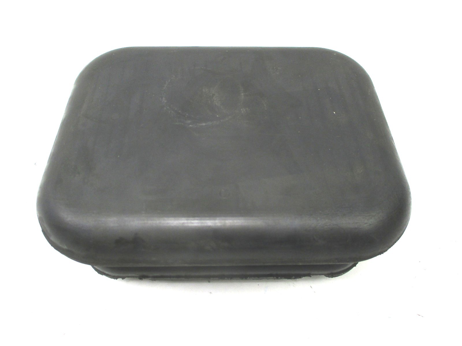 10QK365A NEW GENUINE MACK TRUCK REAR SUSPENSION UPPER INSULATOR PAD