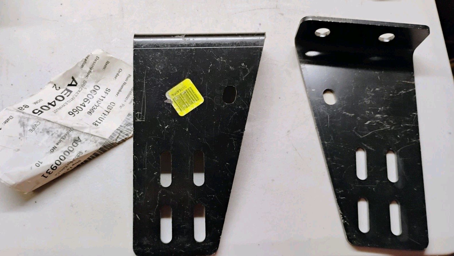 00064066 Blue Bird / School Bus Sales Co. Frame Exhaust Brackets – Set of Two
