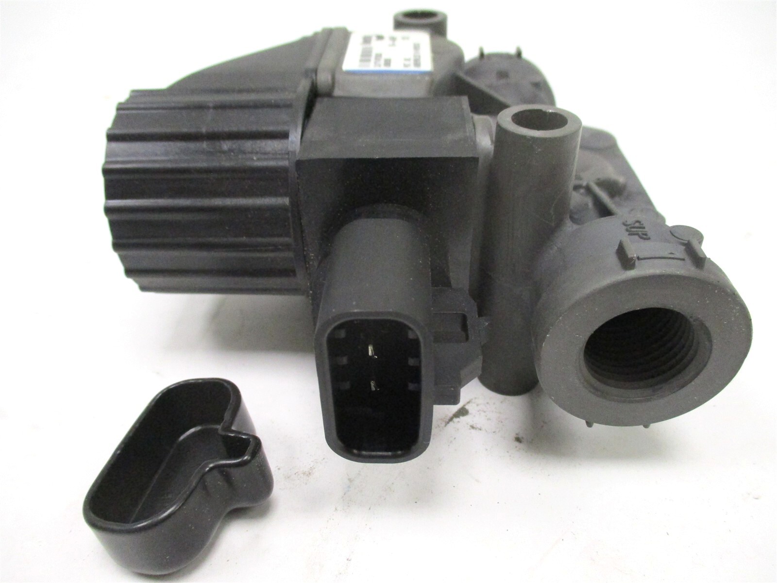 4037420C1 NEW OEM INTERNATIONAL M40HF ABS MODULATOR VALVE BENDIX K056051 M-40HF