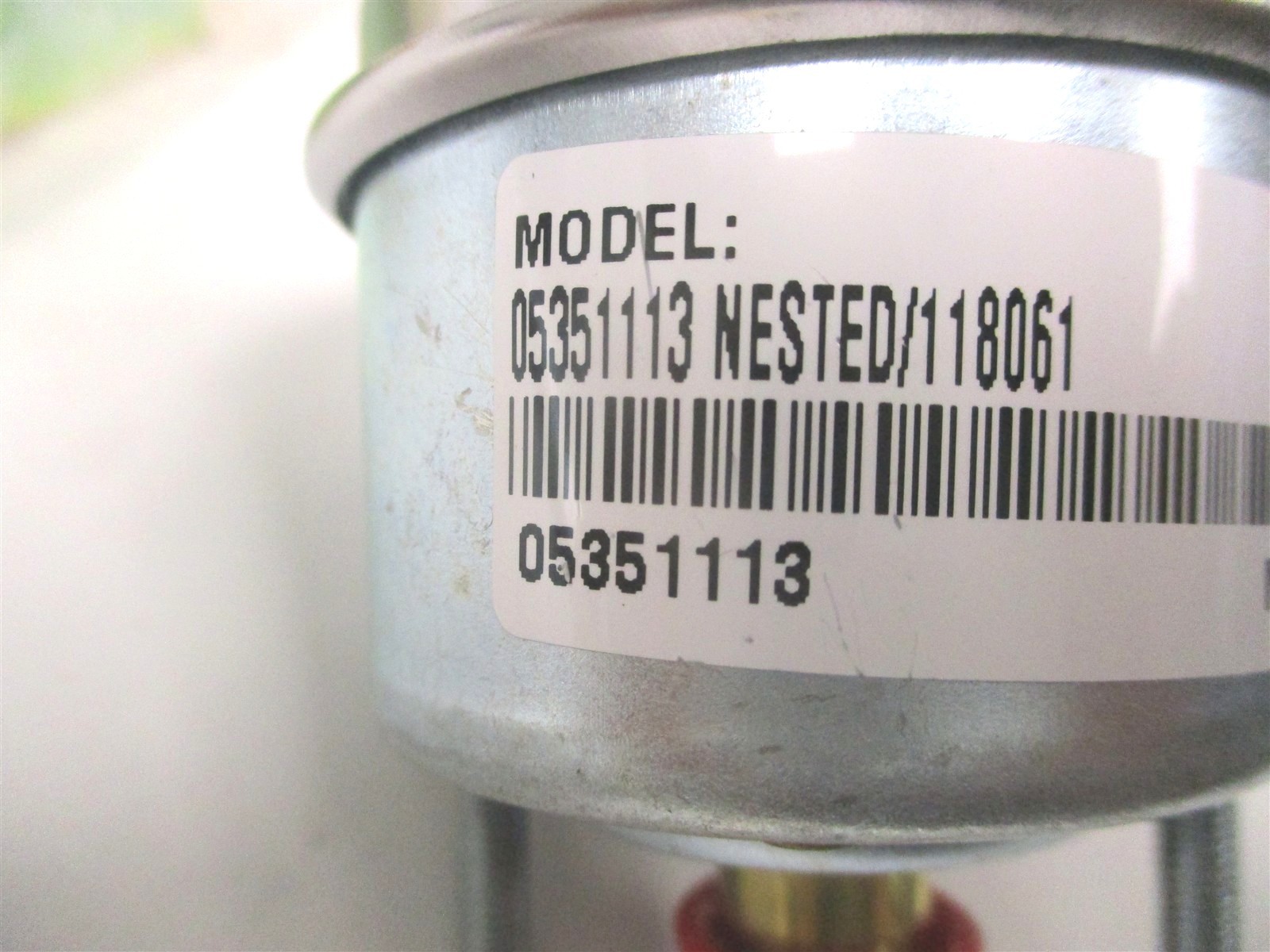 118061 NEW MILLER ELECTRIC 0-100 LBS OIL PRESSURE GAUGE