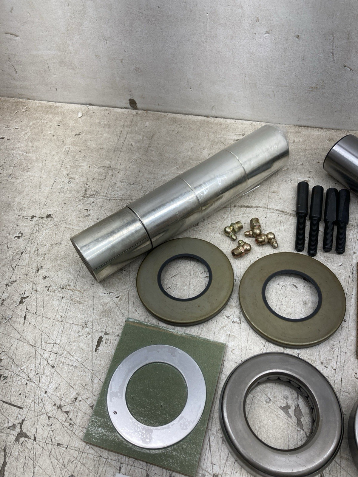 International Front Axle King Pin Set FAK5455 (New Old Stock)