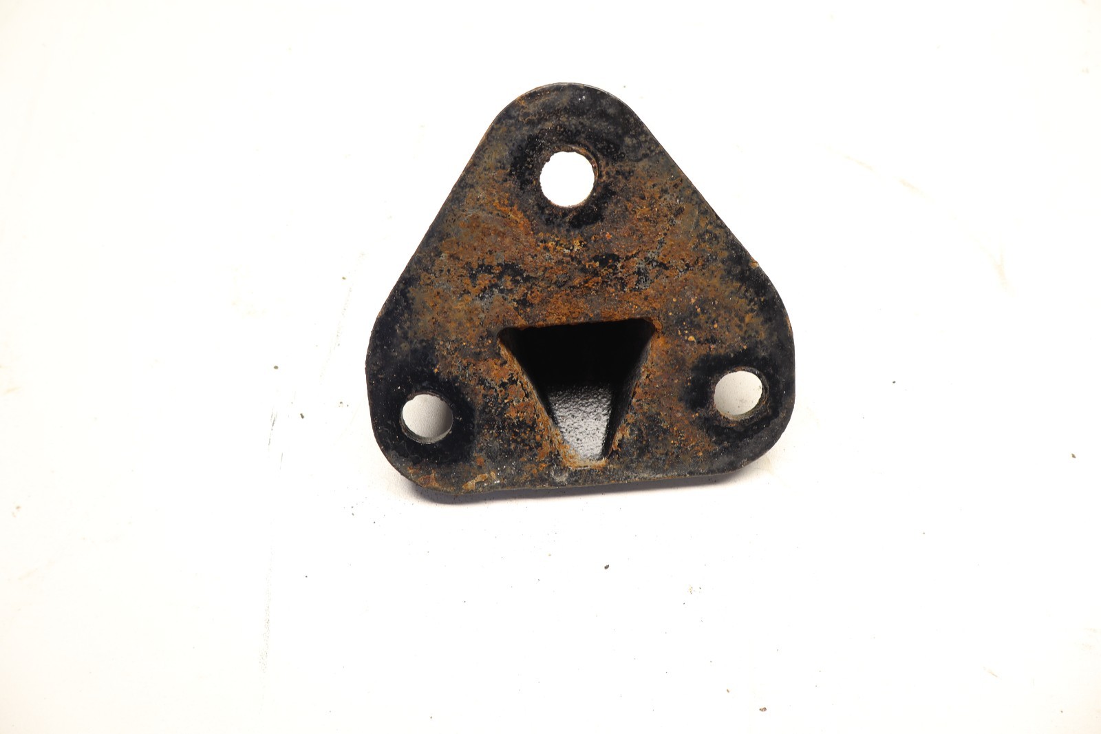 2022 PETERBILT 579 REAR AXLE FRAME BUMPER STOP BRACKET 01-52865