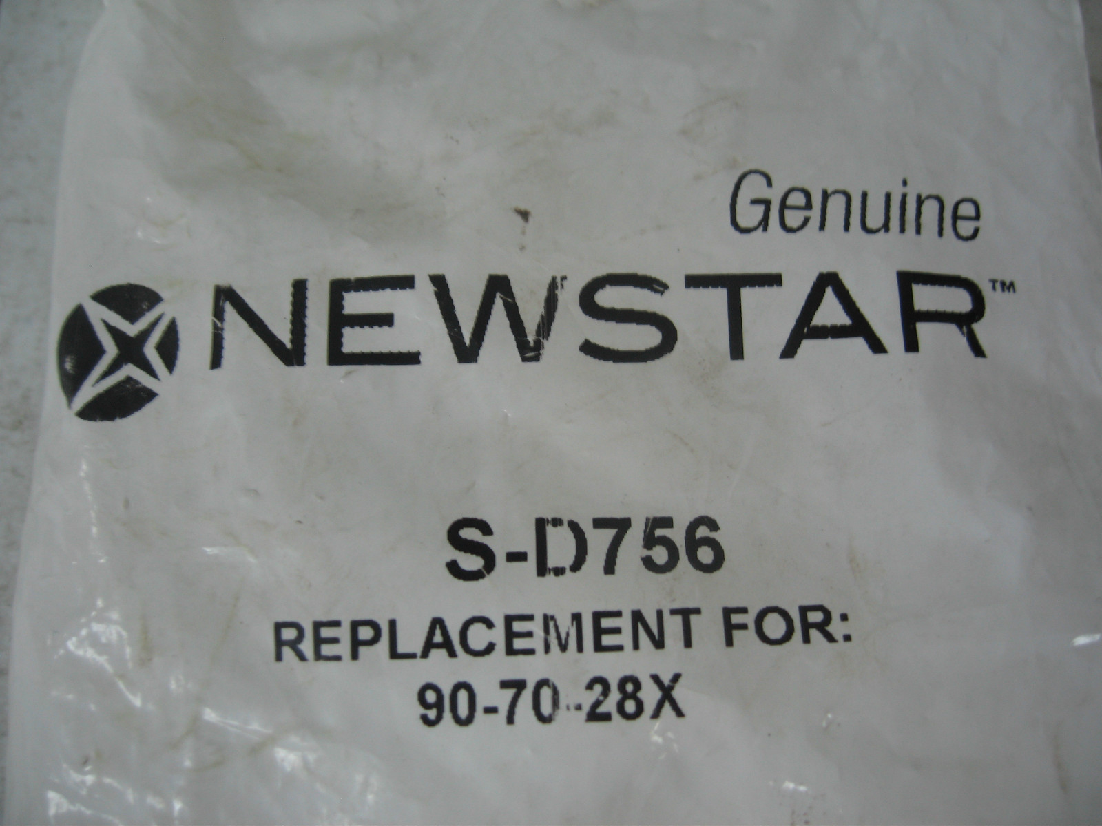 U-Joint Strap Kit for SPL90X®. S&S# S-D756 Ref# Dana Spicer 90-70-28X 1685128C91