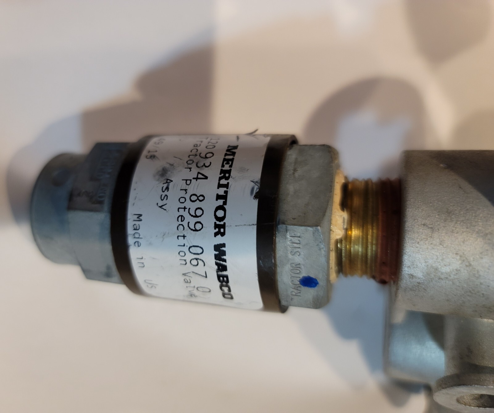 Meritor WABCO Tractor Protection Valve 9348990670