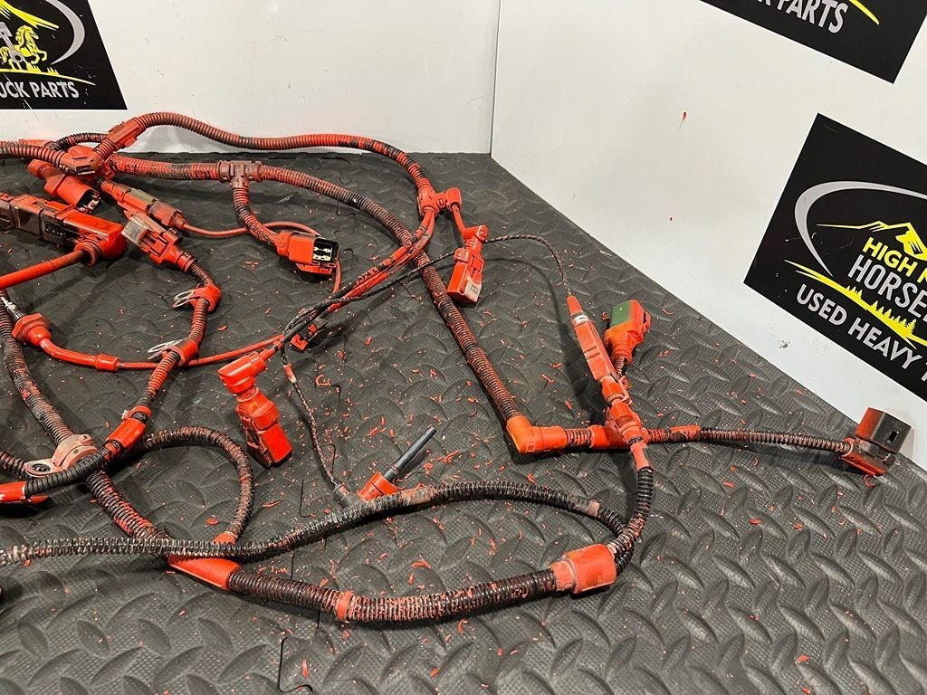 CUMMINS ISX X15 Engine Wiring Harness (Off ’21 Peterbilt 579) PN: 5612187 #17881