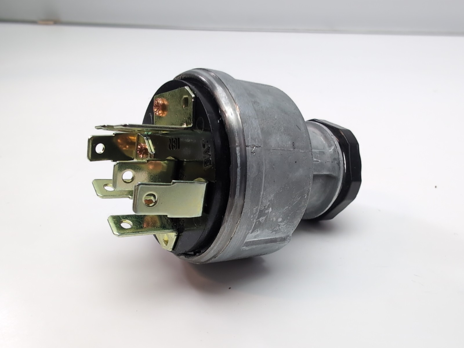 Paccar P27-6217 Ignition Switch OEM Peterbilt Kenworth Heavy Duty Truck New