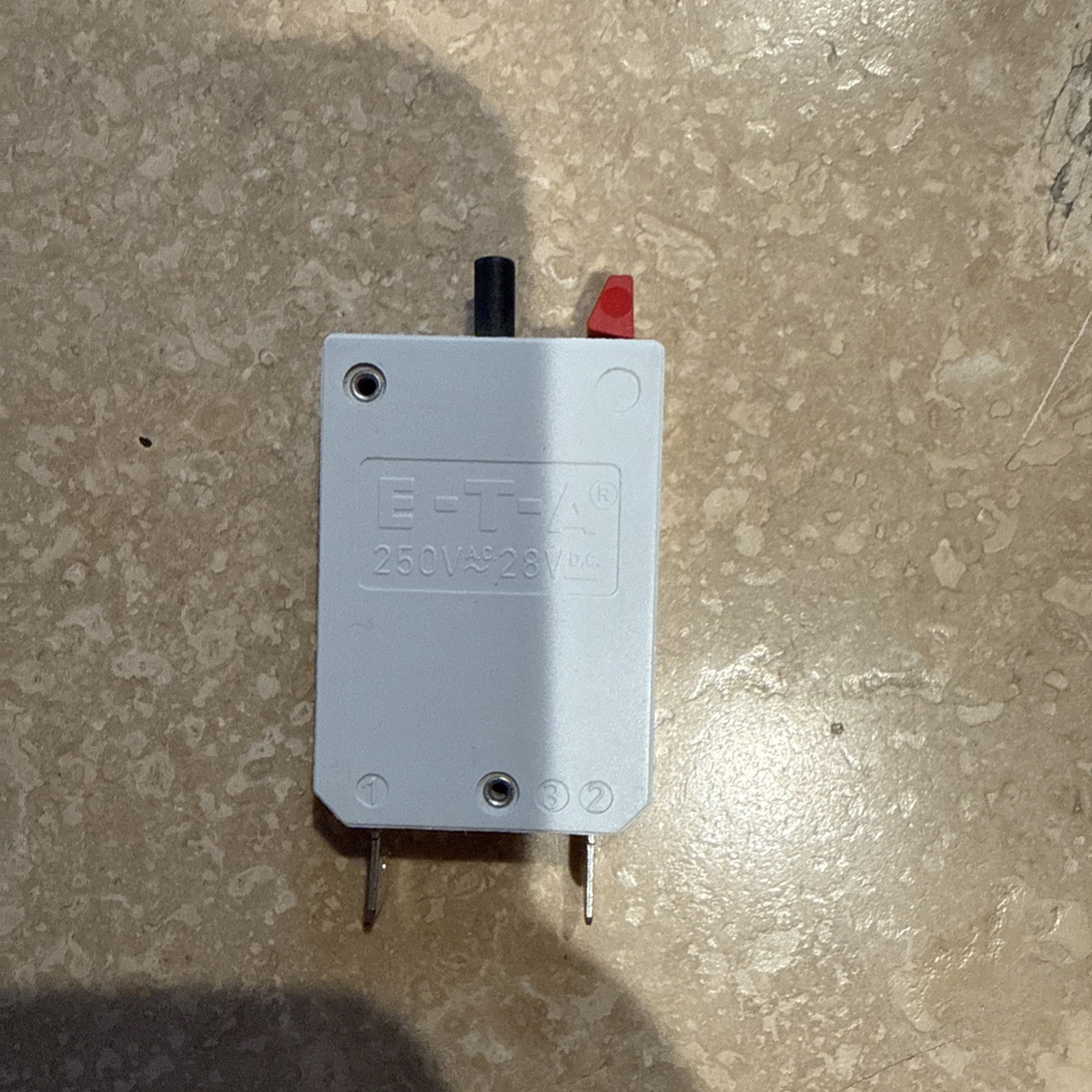 E-T-A 127-P10-H-KF-050022 Circuit Breaker 15A 28V DC 250V AC. Made In Germany