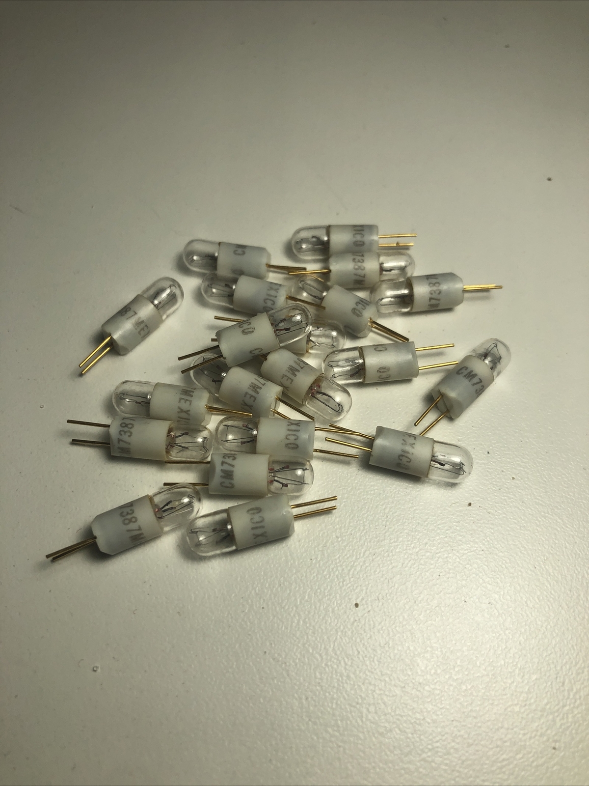 Miniature Incandescent Lamp Bulb, CM7387 LOT OF 20