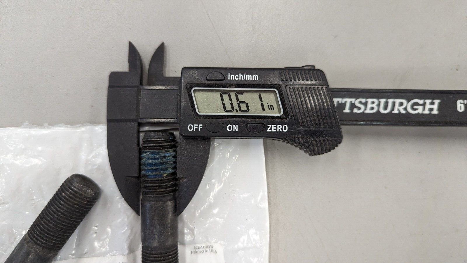 2 Pack 2598340C1 International Stud Axle Shaft / Hub 5/8 X 3.09 CNM10023554