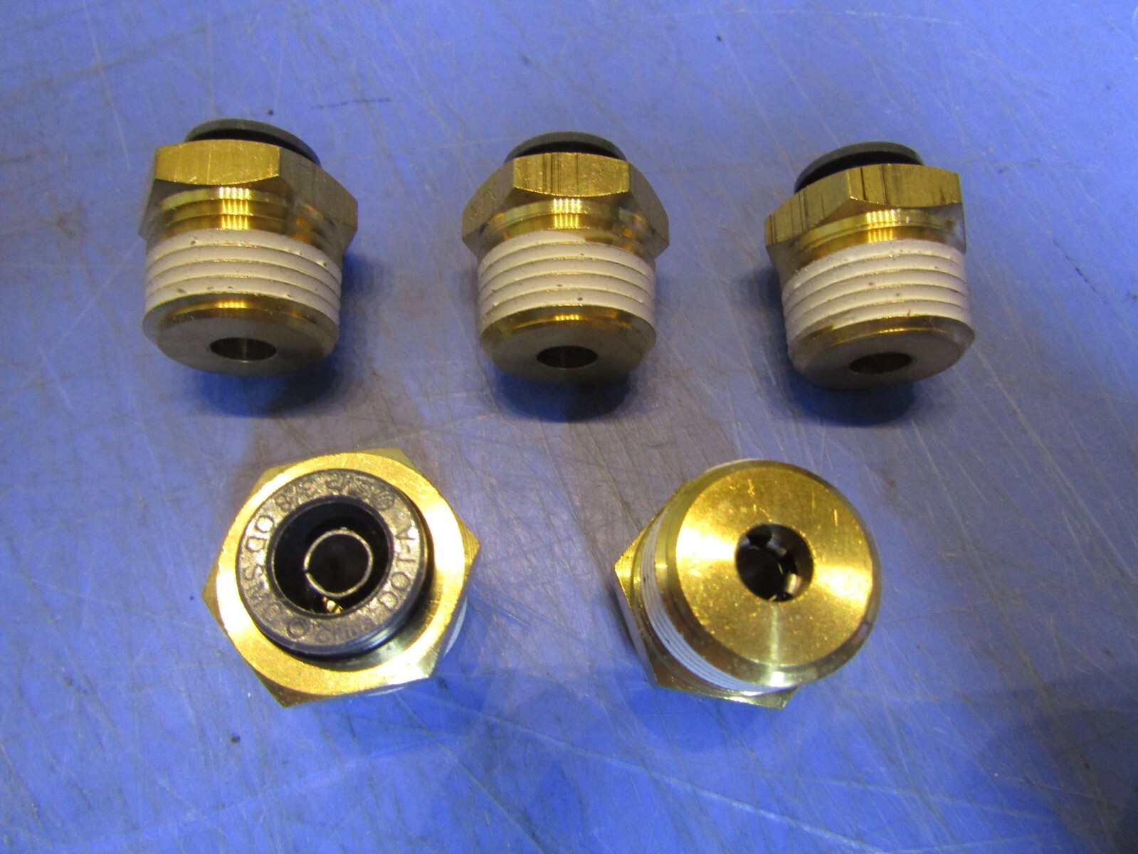 lot of 5 SMC KV2H11-37S DOT Air Fitting Straight 3/8″ Tube 1/2″ NPT. NEW