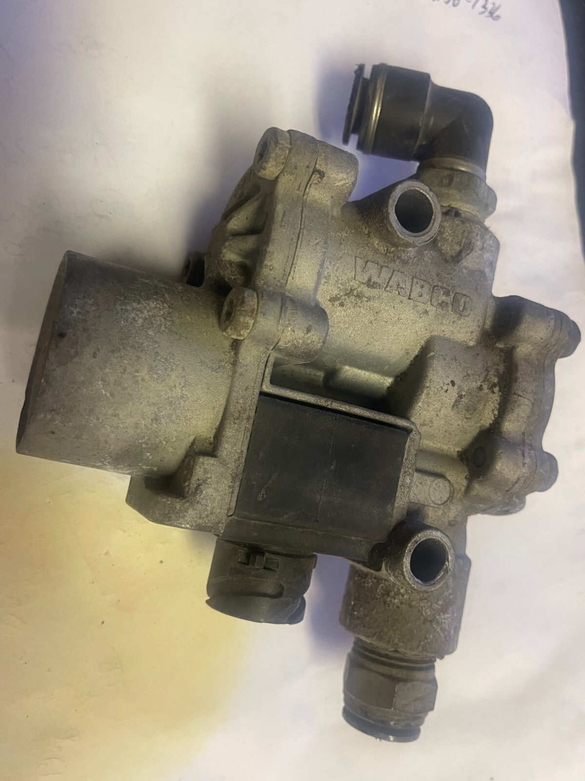 VOLVO Meritor Wabco S4721950520 ABS BRAKE VALVE 472 195 052 0