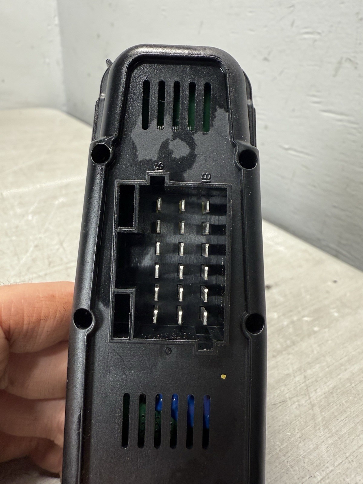 2020 PETERBILT 579 Paccar LH Door Control Switch Module 50561aa *2076*