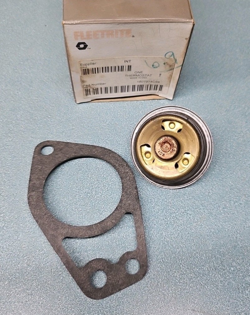 International Fleetrite Thermostat 1807974C94