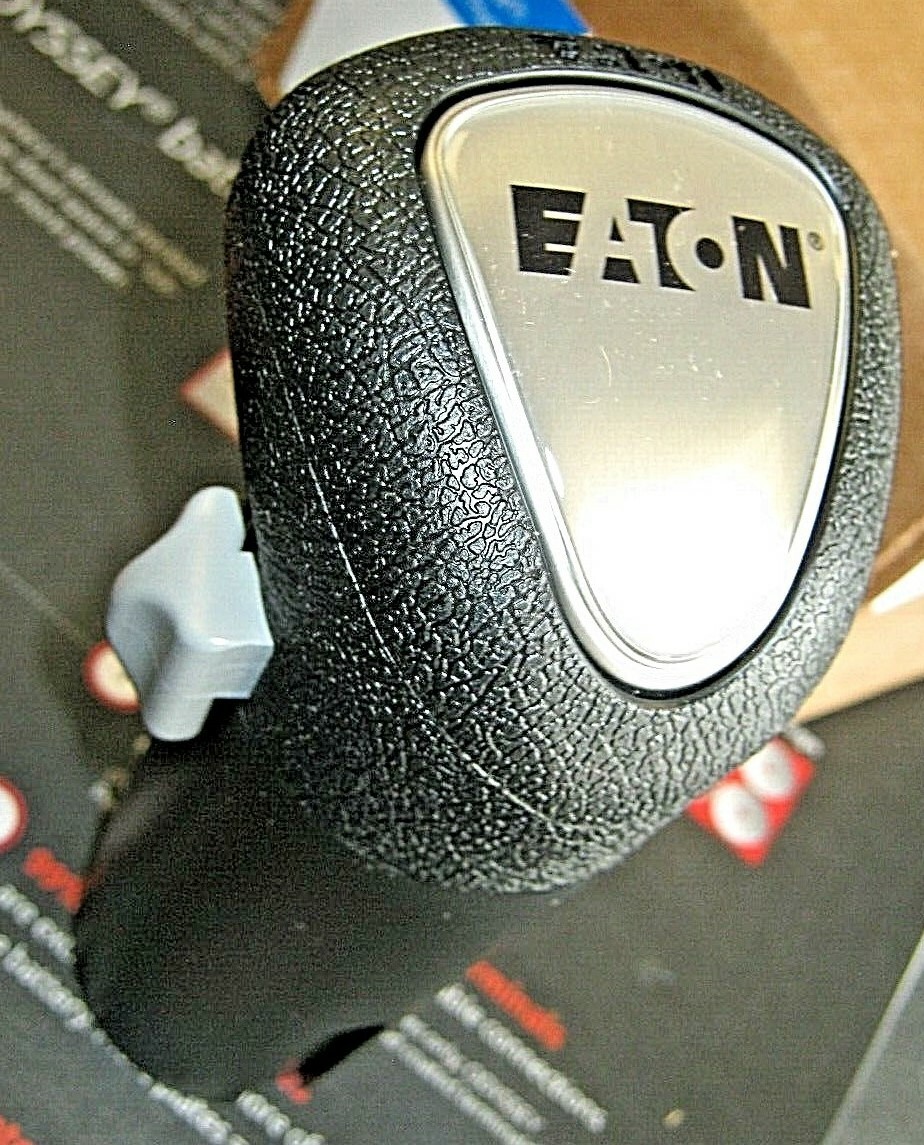 ~NEW GENUINE EATON FULLER TRANSMISSION 18 SPEED SHIFT KNOB MASTER VALVE ASSEMBLY