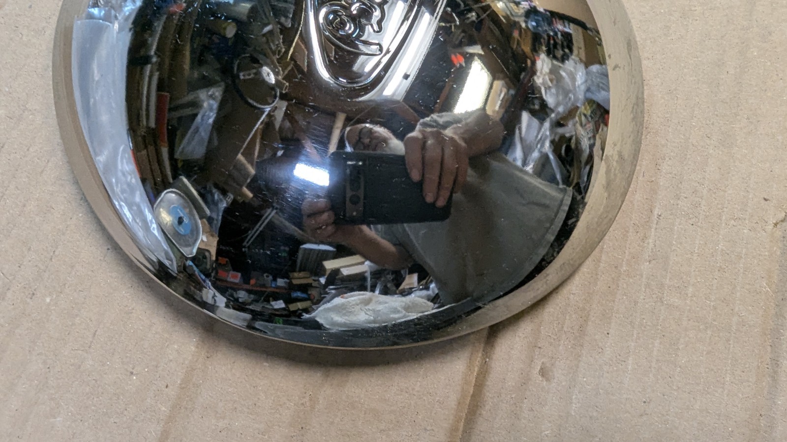 PETERBILT-Roadmaster Style 204 Chrome Front Hub Cap w/5 Notch Cutout (3/8″ Lip)