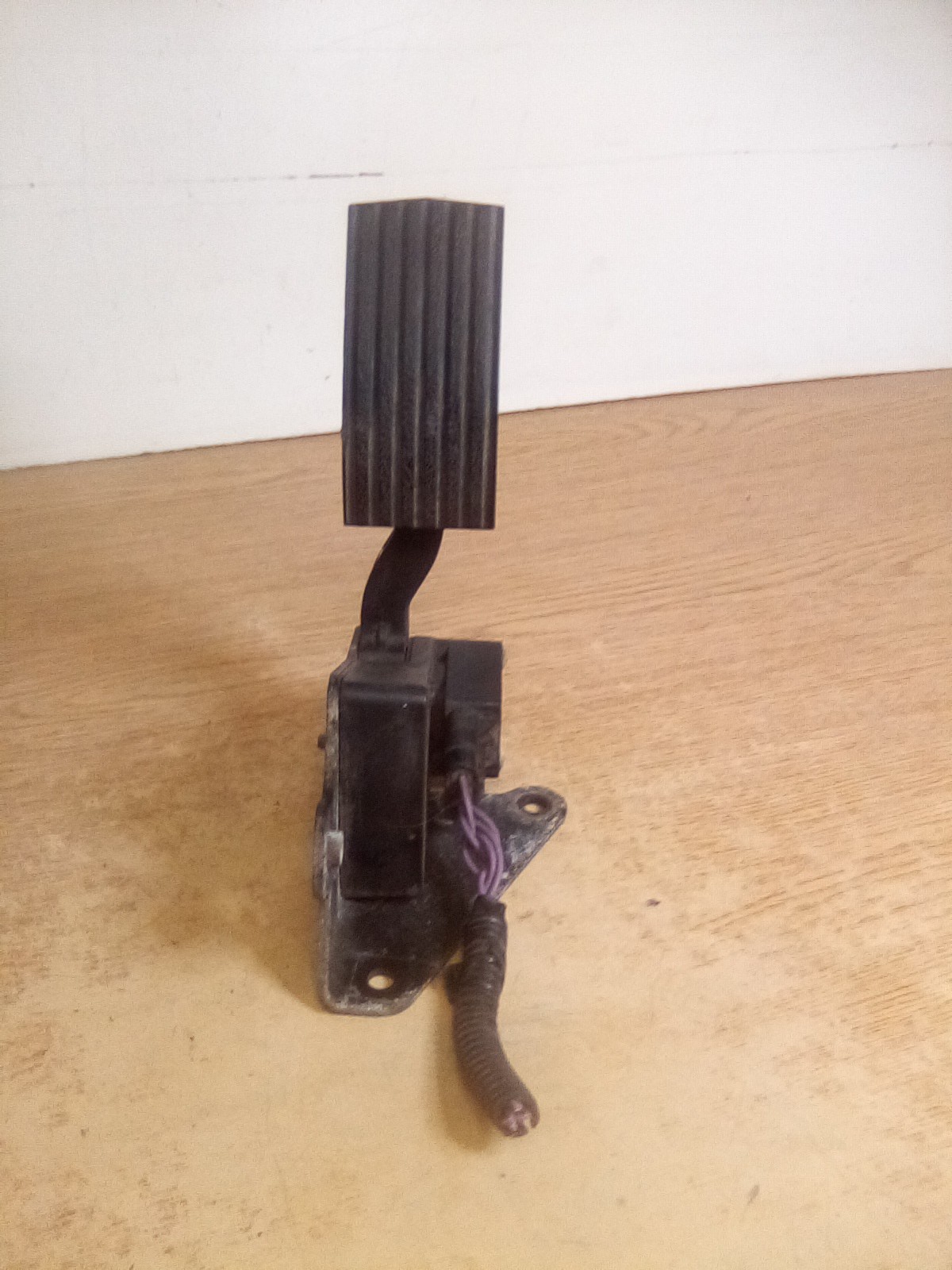 International Prostar/Bendix 5020020 Accelerator Pedal