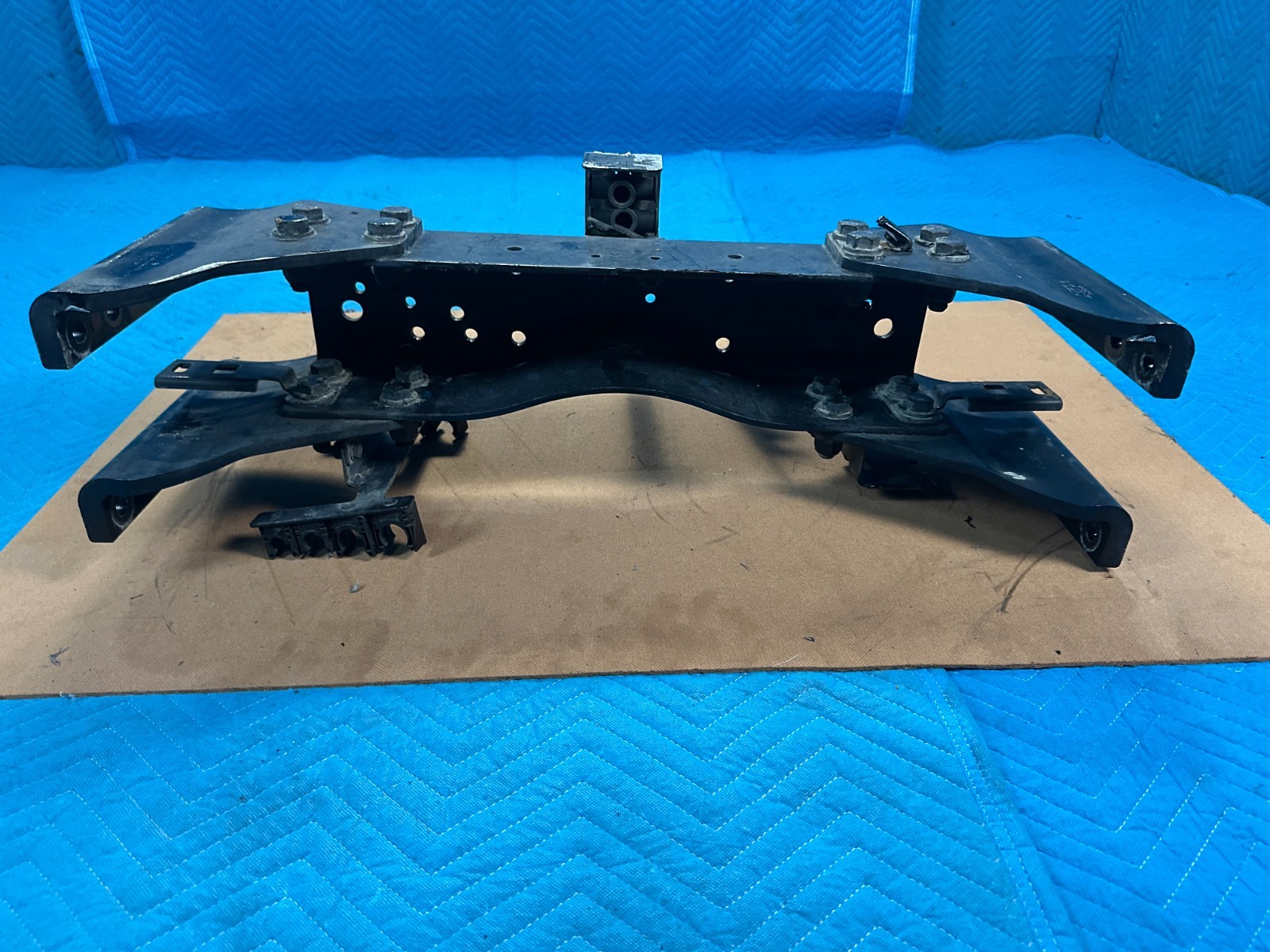 OEM Kenworth T680 Paccar Crossmember A24-6336-002 2020