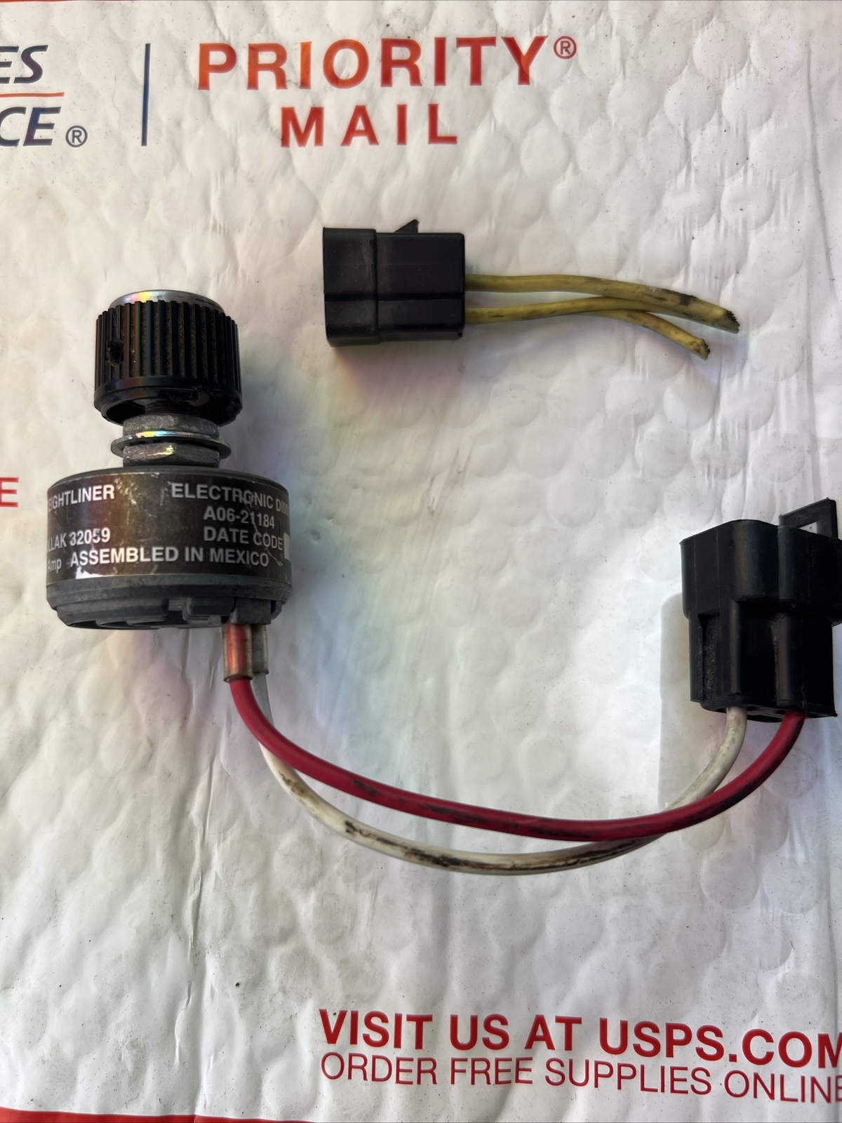 Freightliner CLASSIC XL DIMMER Dash/Console Switch – Used | P/N A0621184