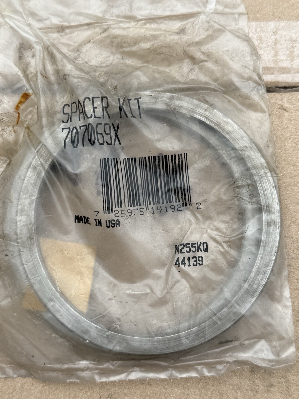 706069X NEW GENUINE OEM DANA SPICER Carrier Bearing Spacer Dana 70