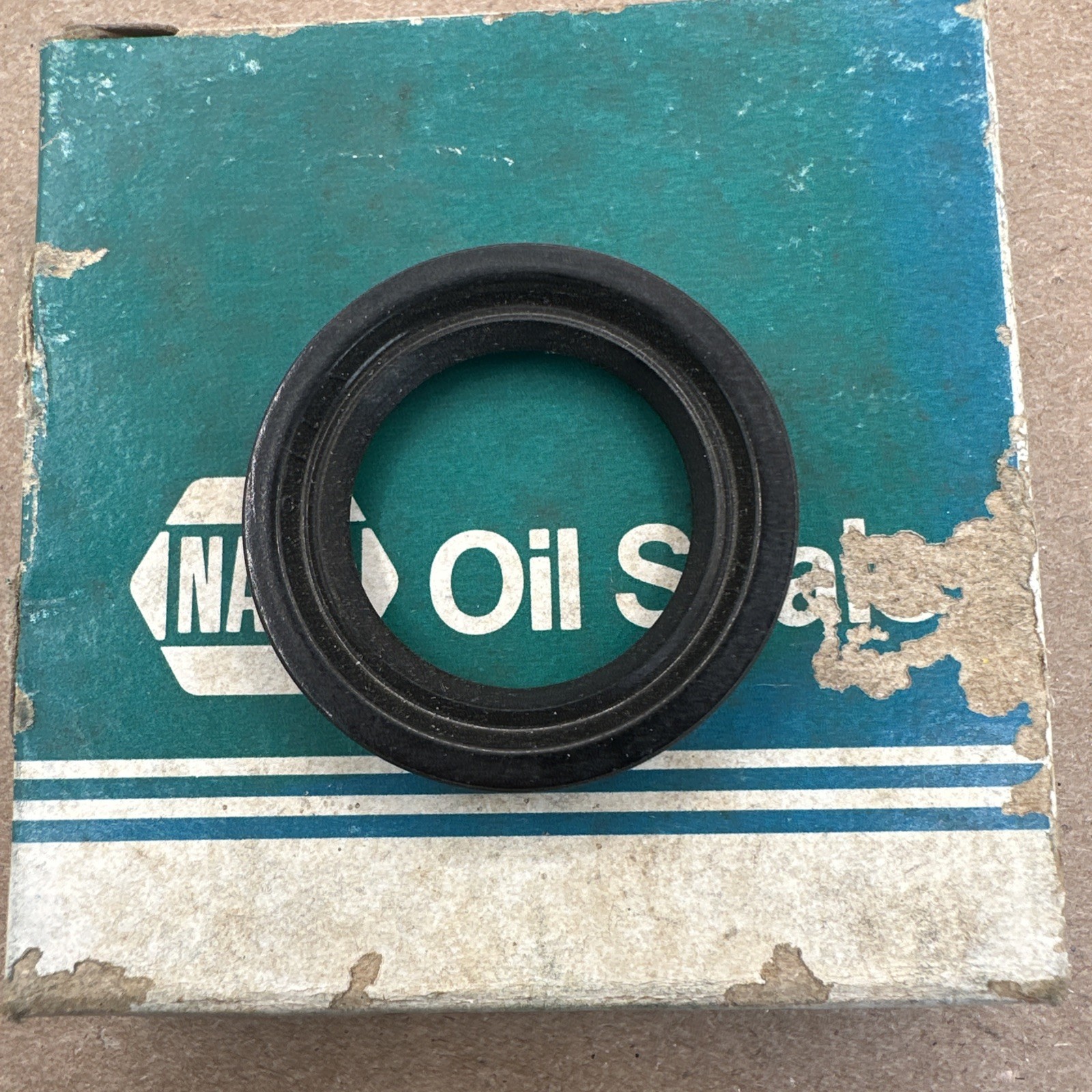 NOS NAPA 49723/352650 /340151 Steering Gear Sector Shaft Seal F+S!