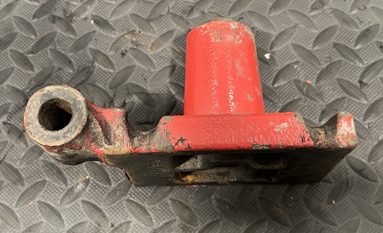 Freightliner Front Suspension Axle Stop (Right Side) A16-15214-000 (Tag# 14967)