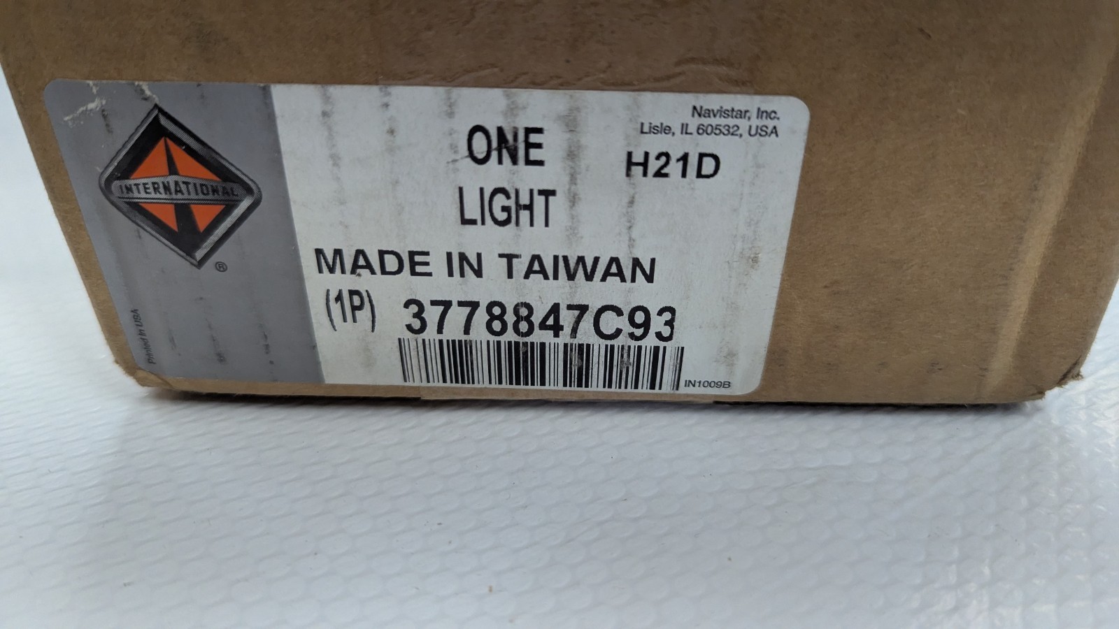 3778847C92 International LED Fog Light For HV trucks Slim Bracket Stud Mount