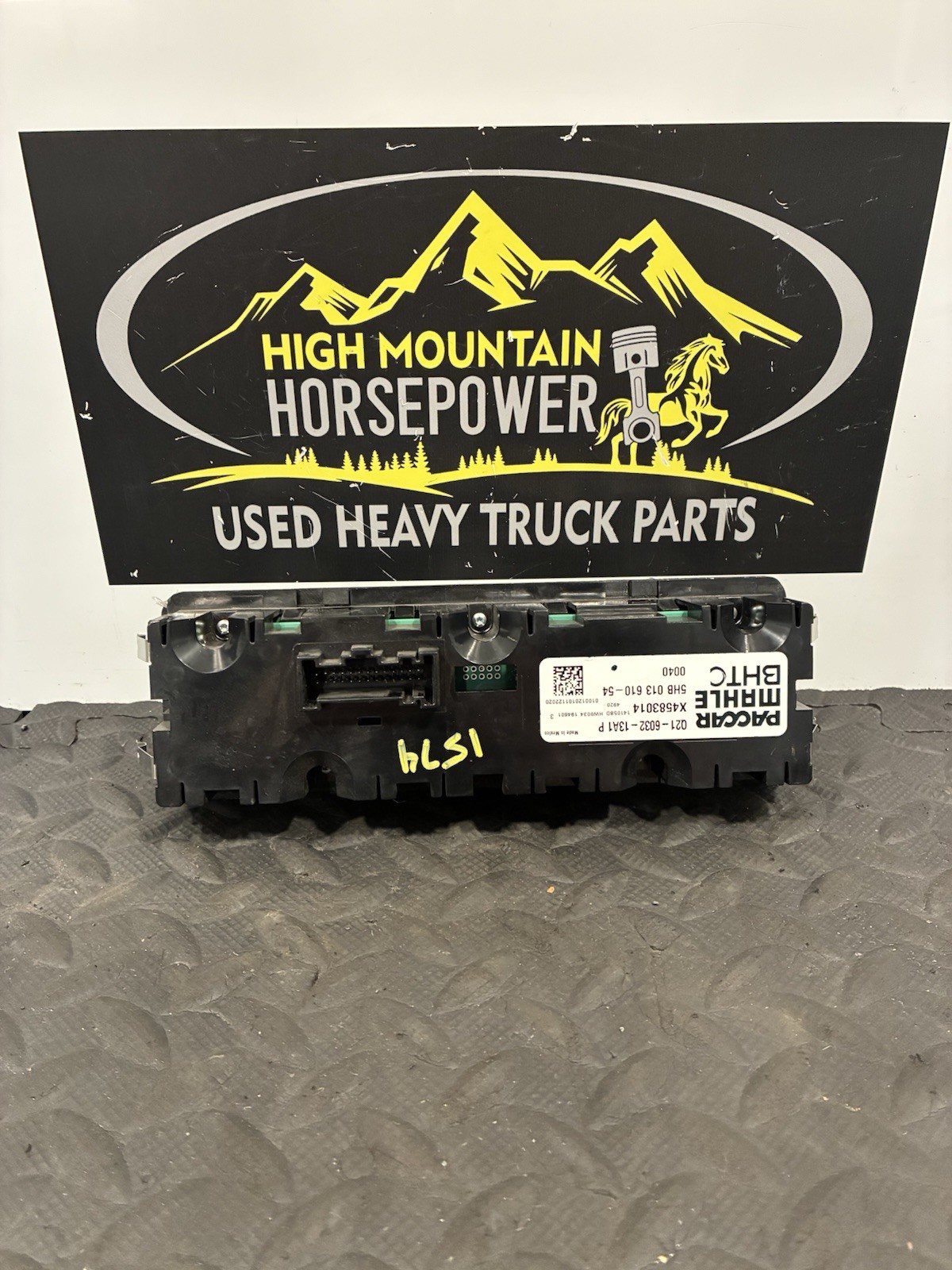 PACCAR / MAHLE (Off PB 579EV) HVAC Control Unit P/N: Q21-6032-13A1 (TAG# 12339)