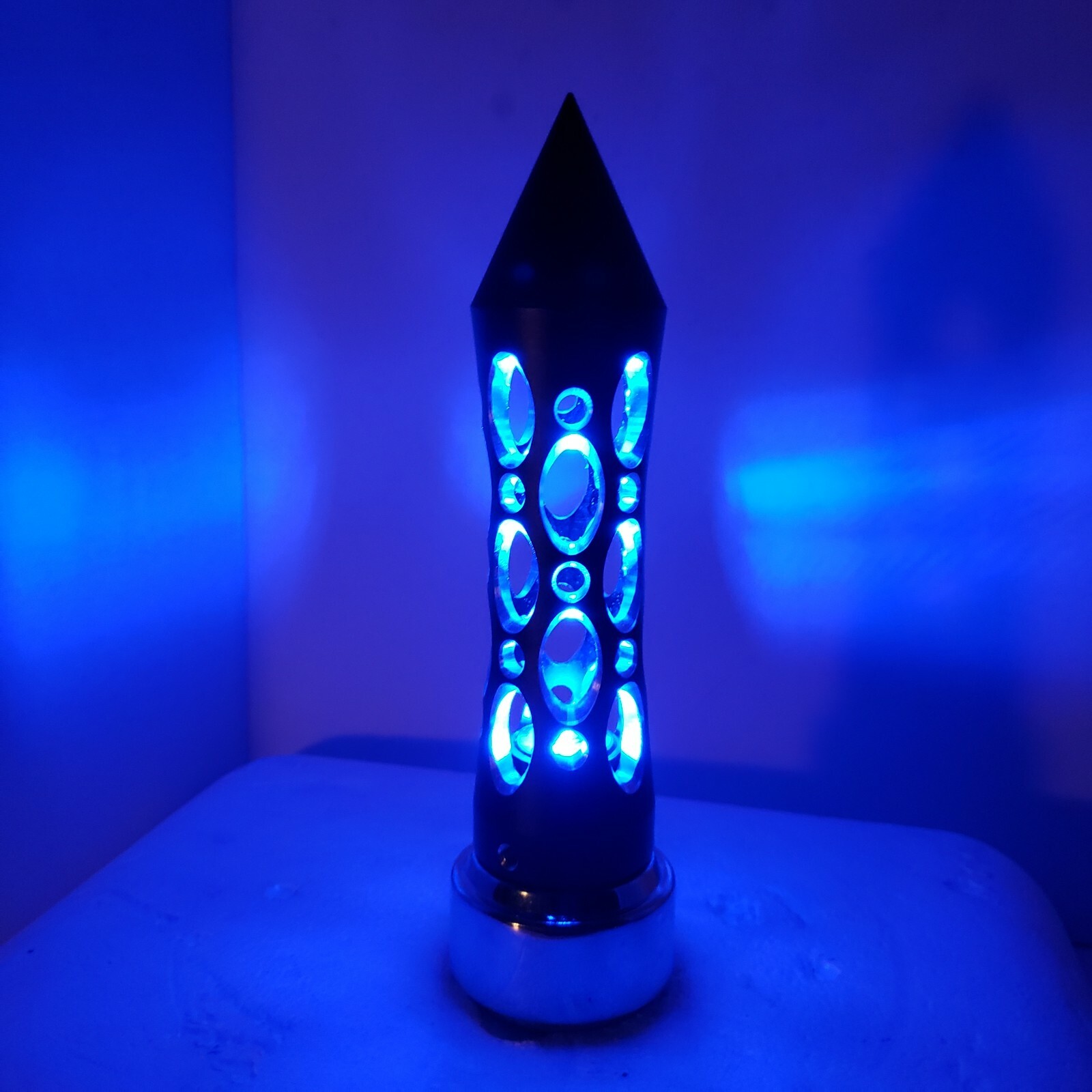 Chrome Daytona Spike Gearshift Speed Knob – Eaton 9/10 Shift Knob w/ BLUE LED