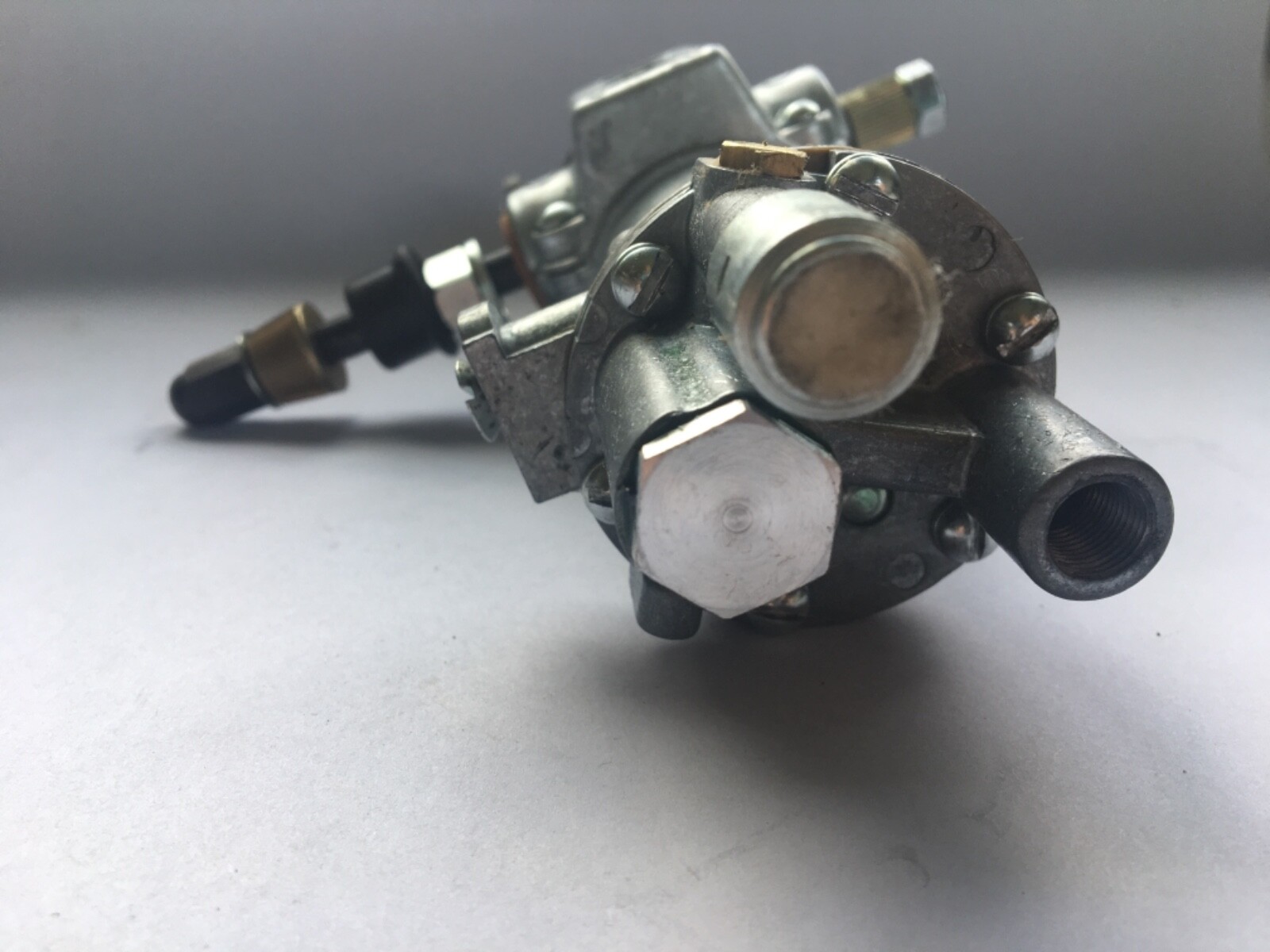 Peterbilt 359 Trico Part Number FPDP586-2 Air Operated Windshield Wiper Motor