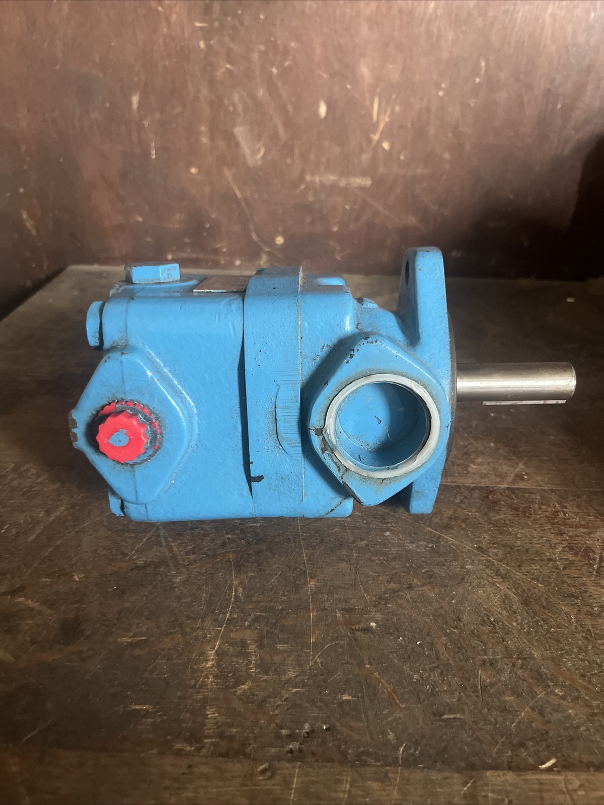 NOS VICKERS V20F 1P8P 1A6H 22L 02-141967-5 STYLE VANE PUMP