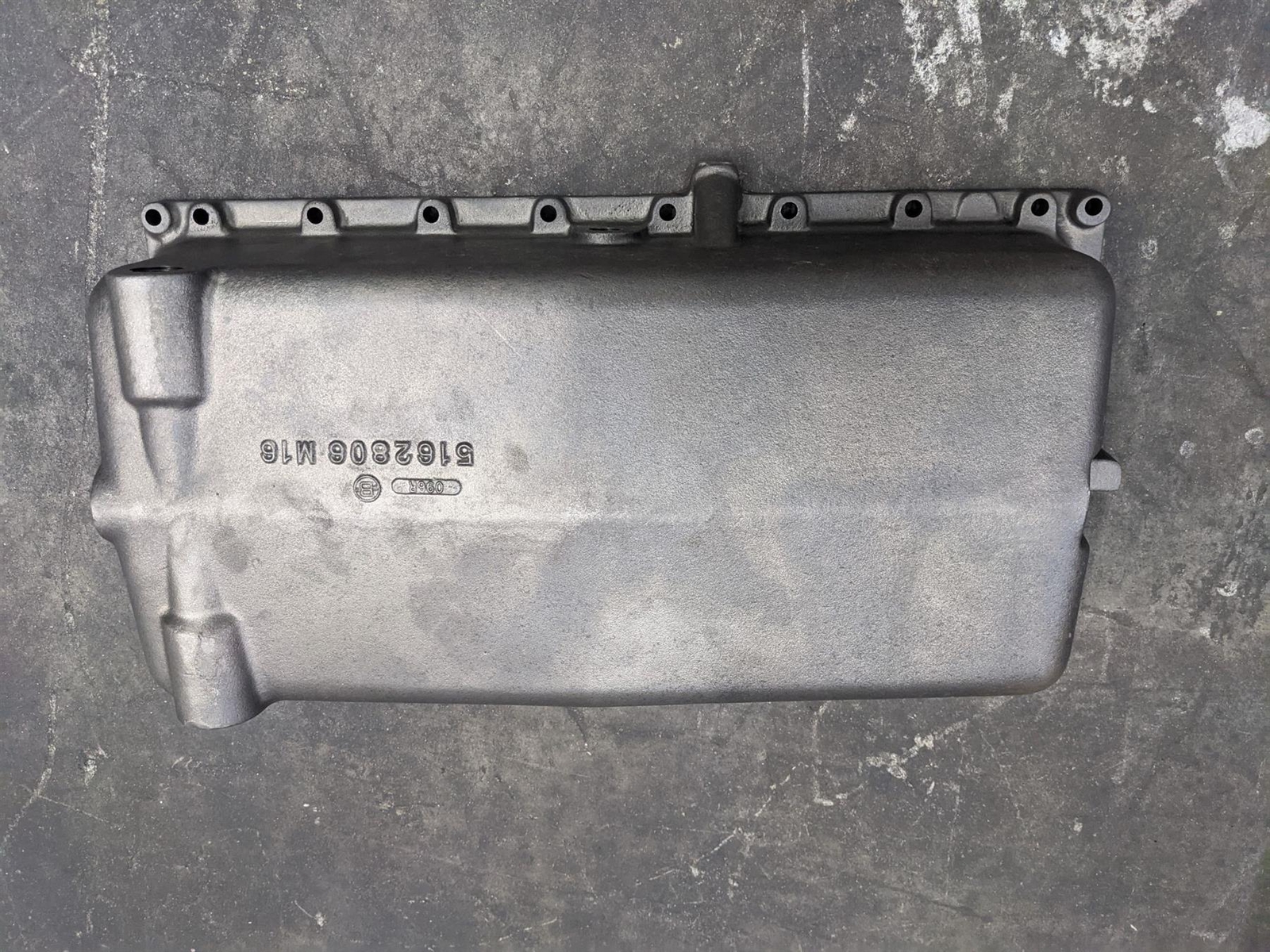 6V-53 Cast Iron Truck Engine Oil Pan Detroit Diesel 5137298 5162806