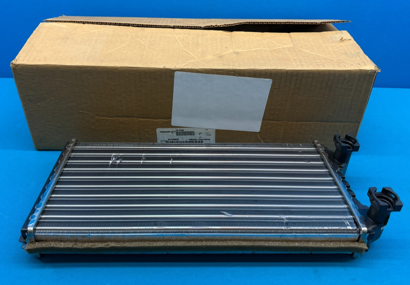 Genuine OEM Volvo 85104947 Replacement HVAC Heater Exchanger Core Assembly