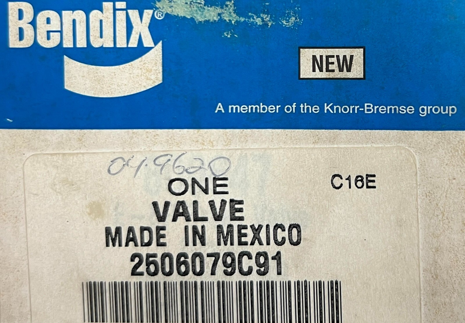 2506079C91 Genuine Bendix International E-8P Break Valve OEM – New