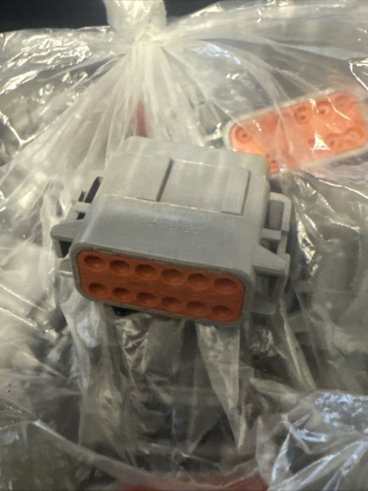Lot of 25 TE CONNECTIVITY Deutsch DTM Series 12 Way Plug Connector DTM06-12SA