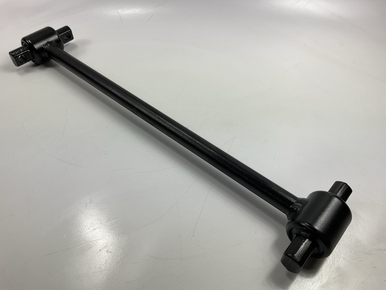 Automann TMR553 Torque Rod, 25.56″ For Kenworth Rear AG380 Airglide Suspension