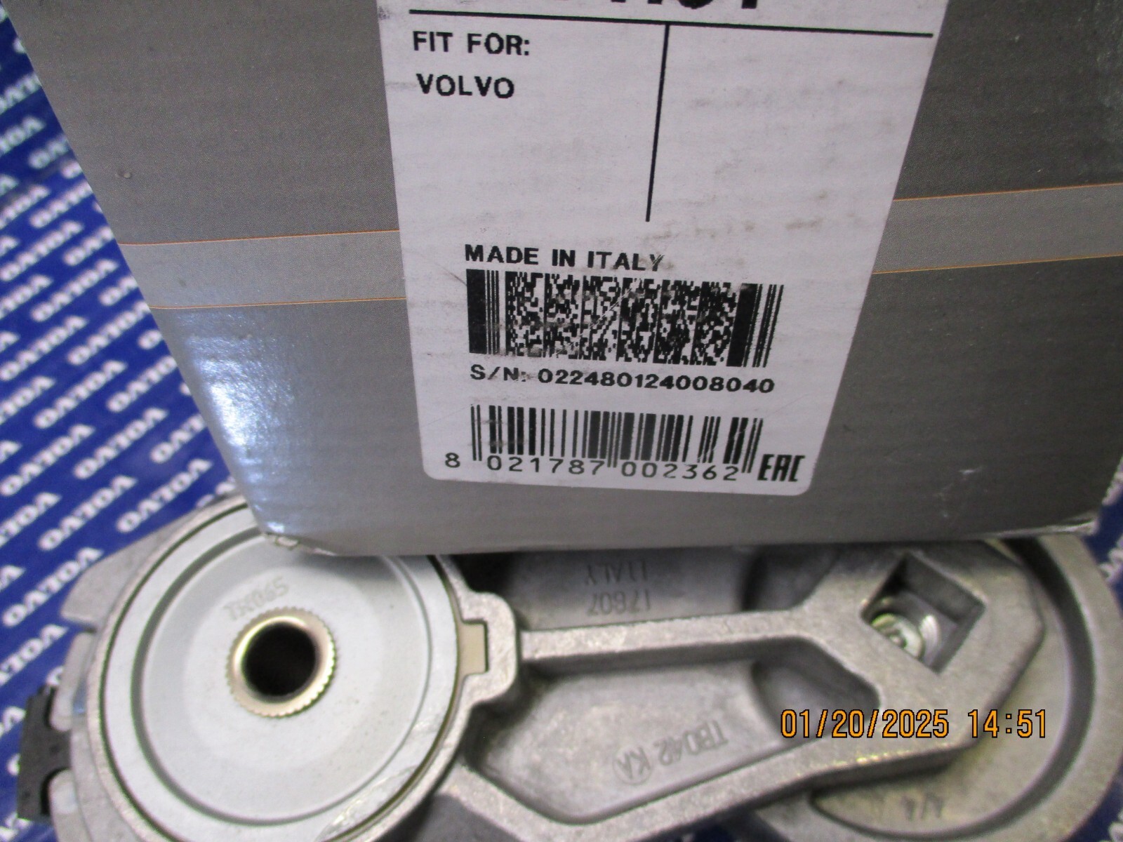 Volvo D13 2017-21 a/c belt tensioner OEM HD 21819687 Dayco brand made in Italy