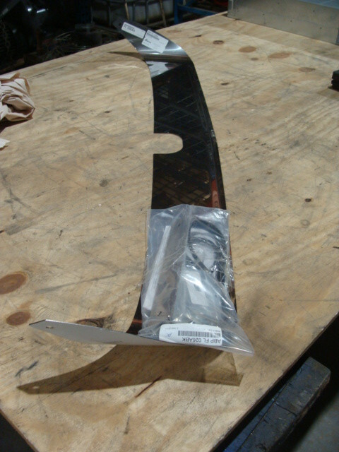 ALLIANCE TRUCK PARTS CLASSIC XL HOOD BUG DEFLECTOR ABP FL 026A
