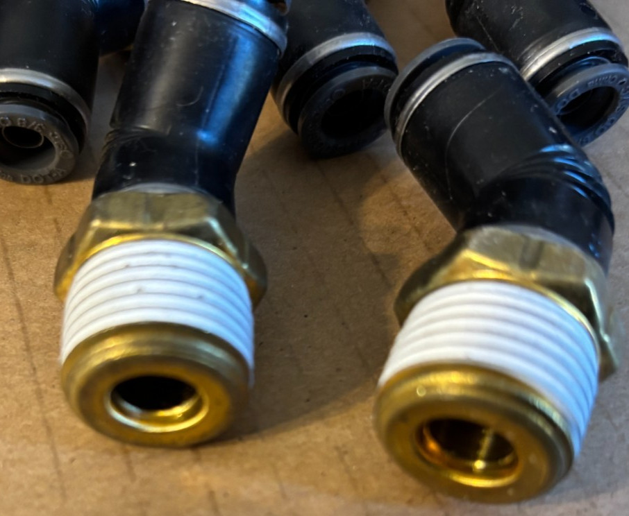 *Pk of 5* SMC 3/8 PTC x 1/2-14 Male NPT 45° Elbow – P/N SMC KV2K11-37S