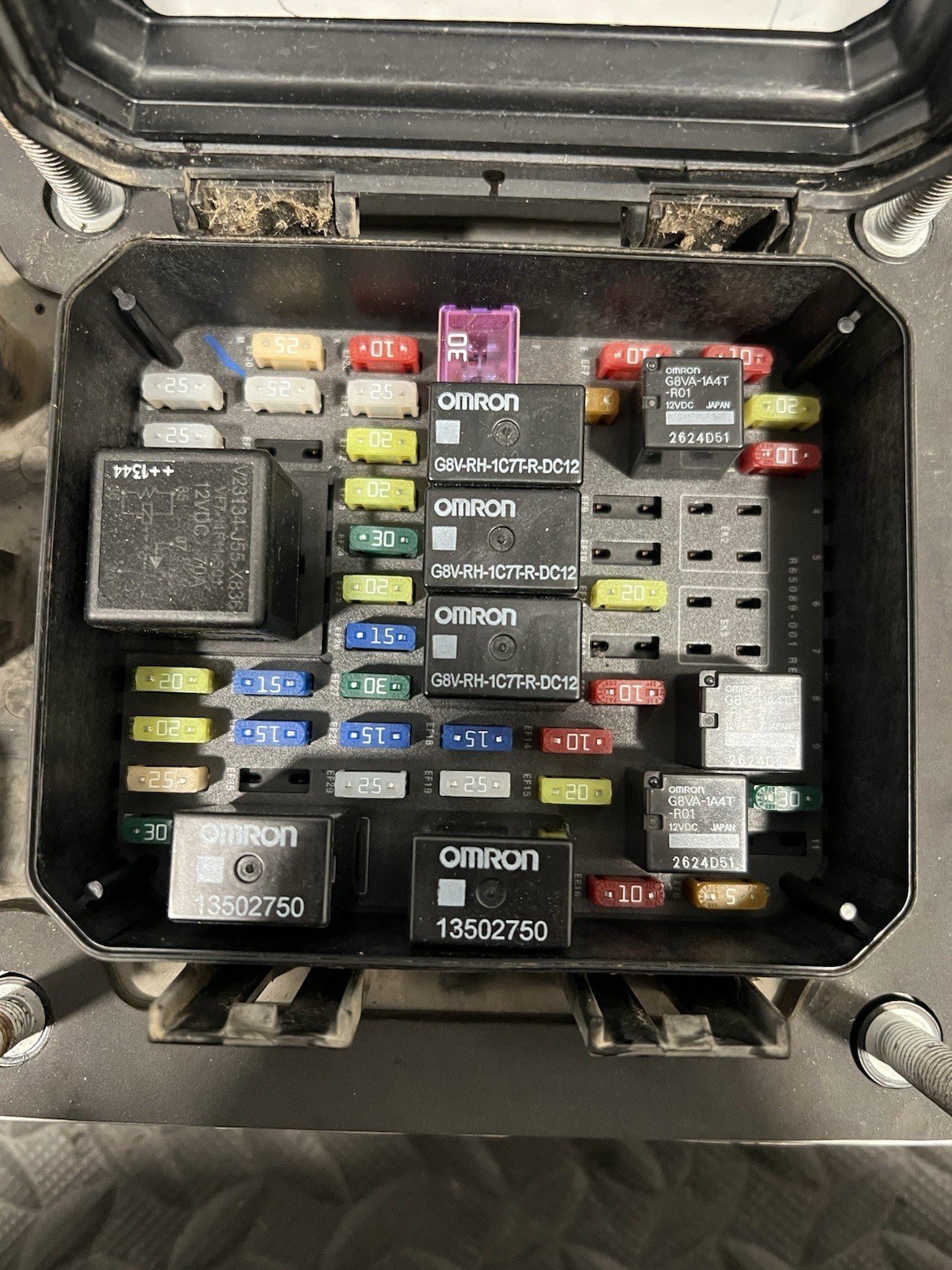 PACCAR Peterbilt Fuse Box P/N: P27-1147-0200 / S53-1293-11E (TAG#: 17428)