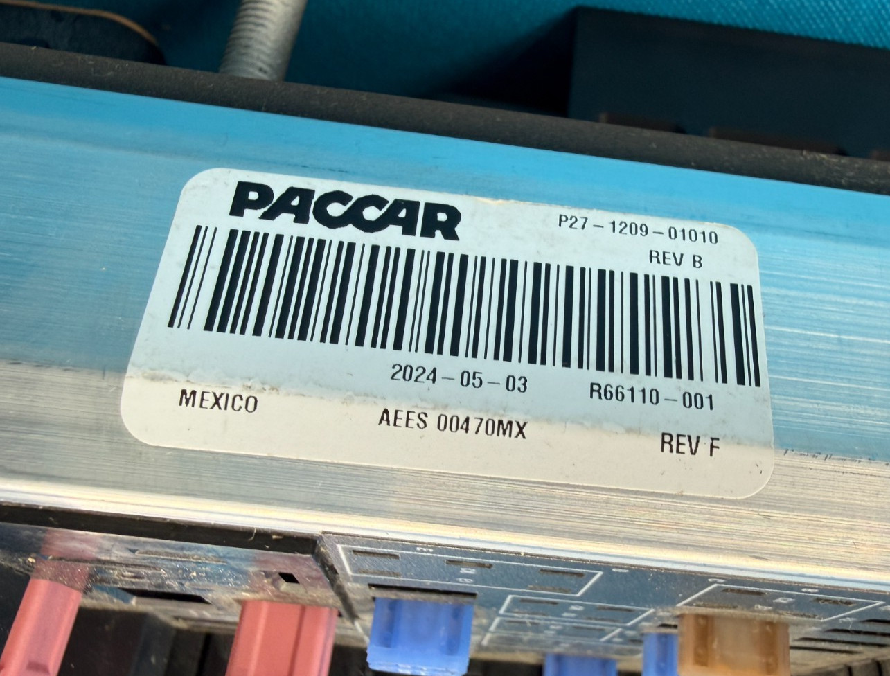 Genuine OEM Paccar P27-1209-01010 Cab PDC 2.1M Fuse Panel Assembly